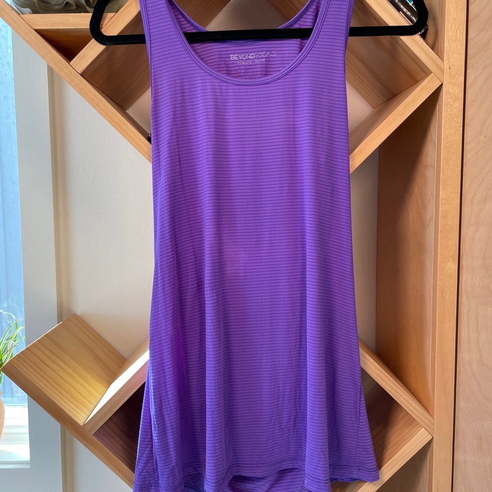Beyond Yoga Featherweight purple workout tank